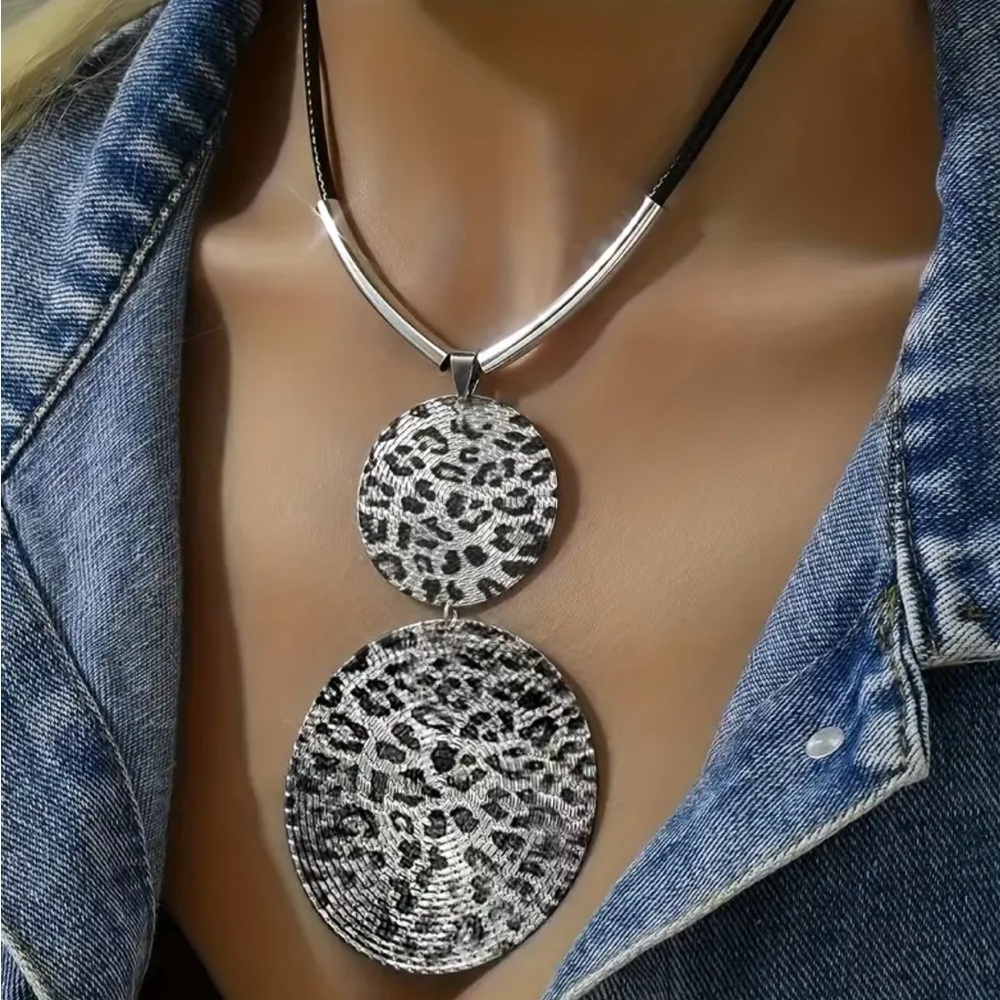 Leopard Print Pendant Necklace